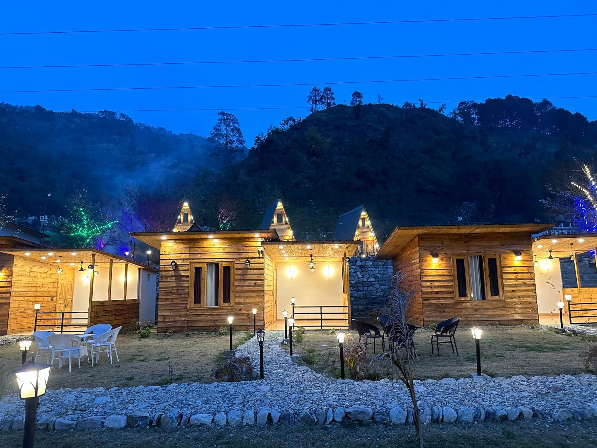Cabana Riverside Resort - Kainchi Dham Nainital Luaran gambar