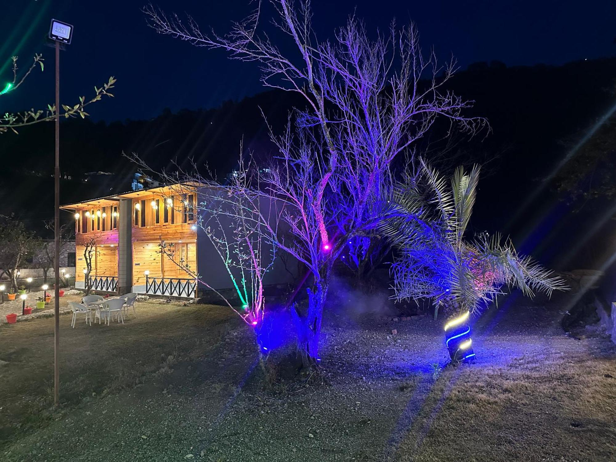 Cabana Riverside Resort - Kainchi Dham Nainital Luaran gambar