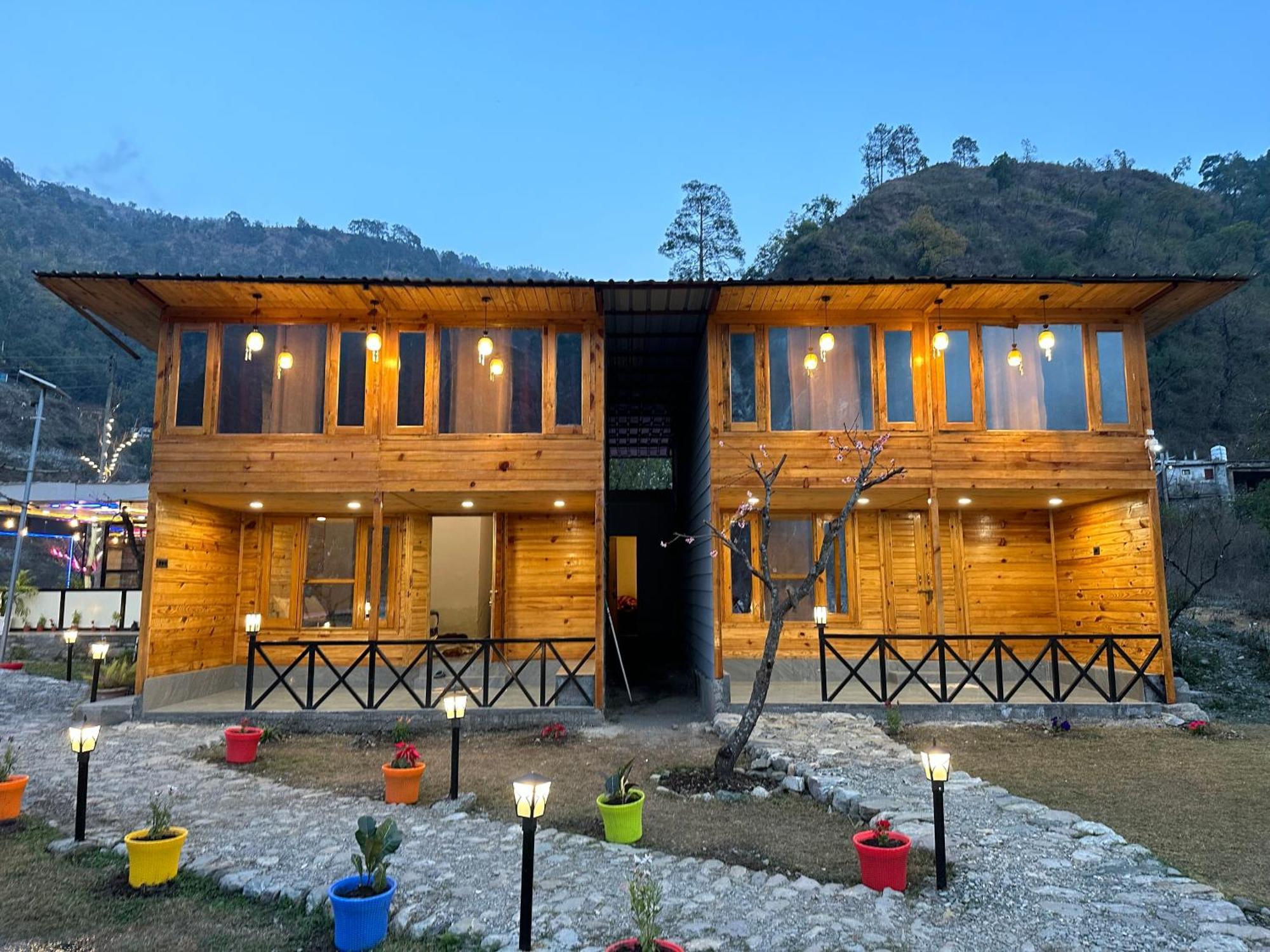 Cabana Riverside Resort - Kainchi Dham Nainital Luaran gambar